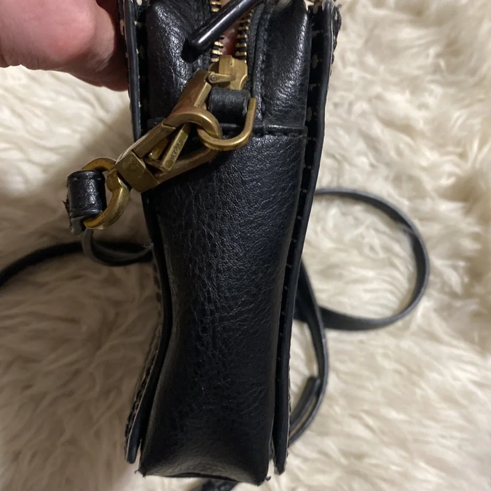 Fossil Campbell Crossbody‎ in Black Stripe